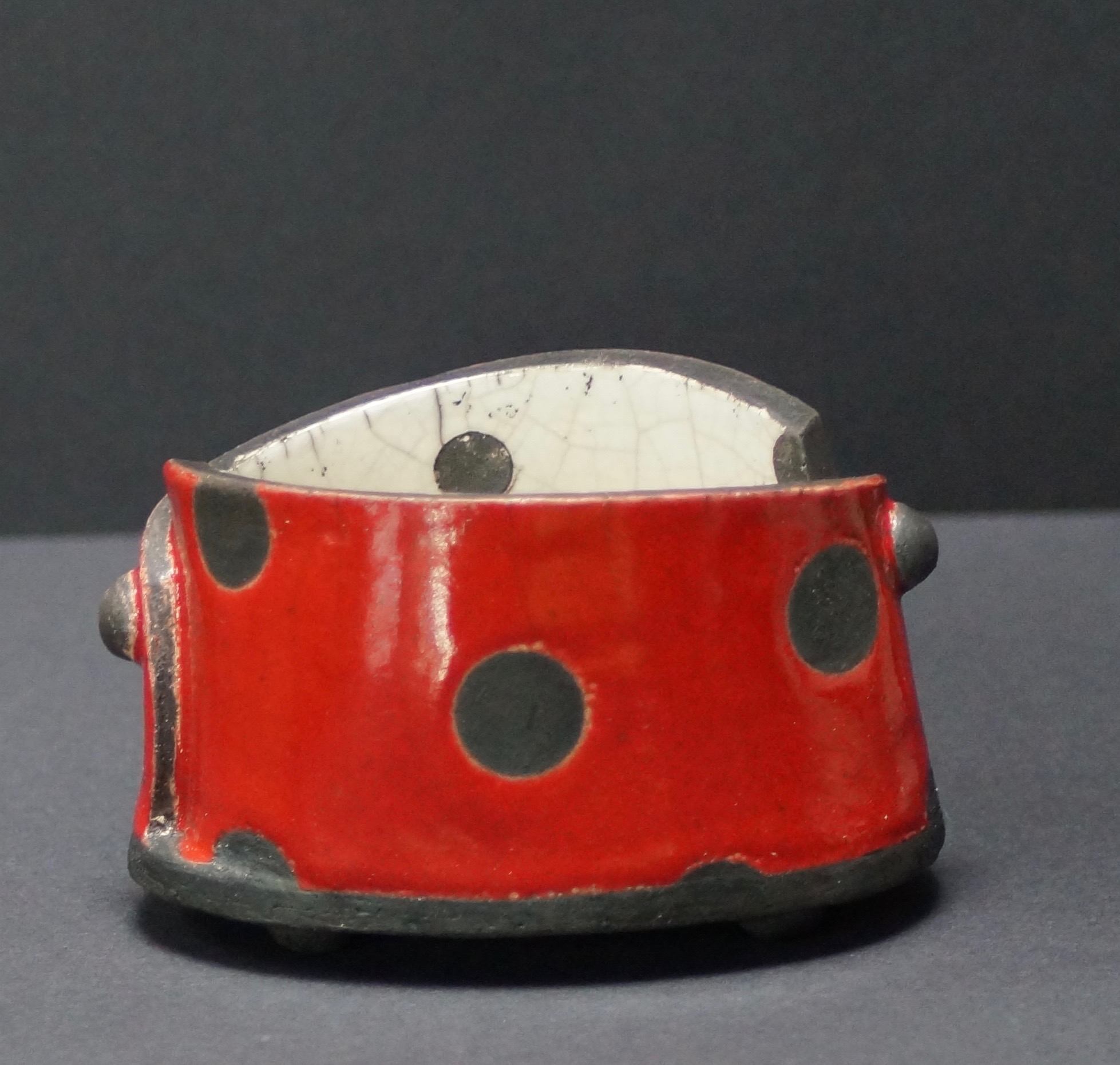 Red spotty pot – SOLD